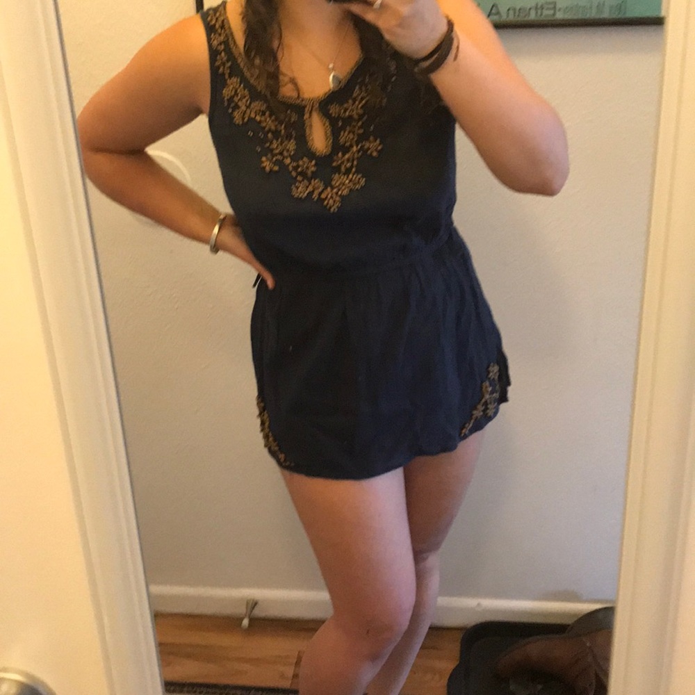 Cute navy beaded key hole tank